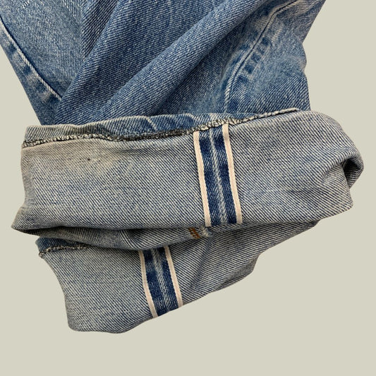 Levi’s 501 Selvedge Jeans W38 L32 – Made in USA (Factory Code 524) – Early 1980s – White Selvedge – Repaired Vintage