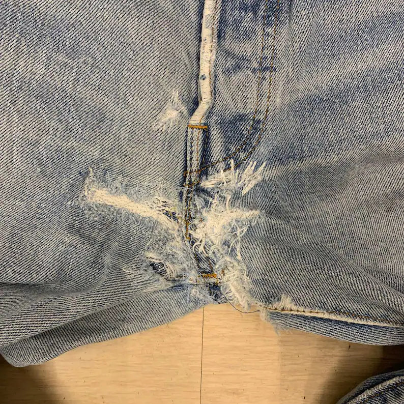 Levi’s 501 Selvedge Jeans Made in USA W30 L32 – Vintage Distressed Redline Denim (ca. late 1970s–early 1980s, Factory 524 – Kansas)