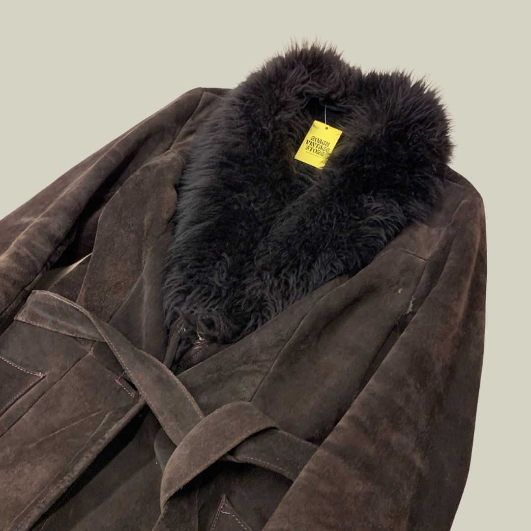 Vintage Brown Shearling-Style Coat with Belt & Fur Trim – Women’s Size S – Boho 70s Winter Jacket