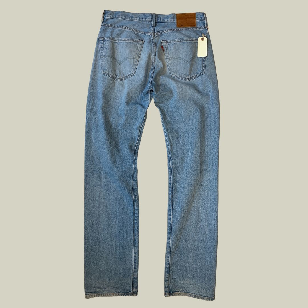 Vintage Levi’s 501 – Light Wash – W33 L34