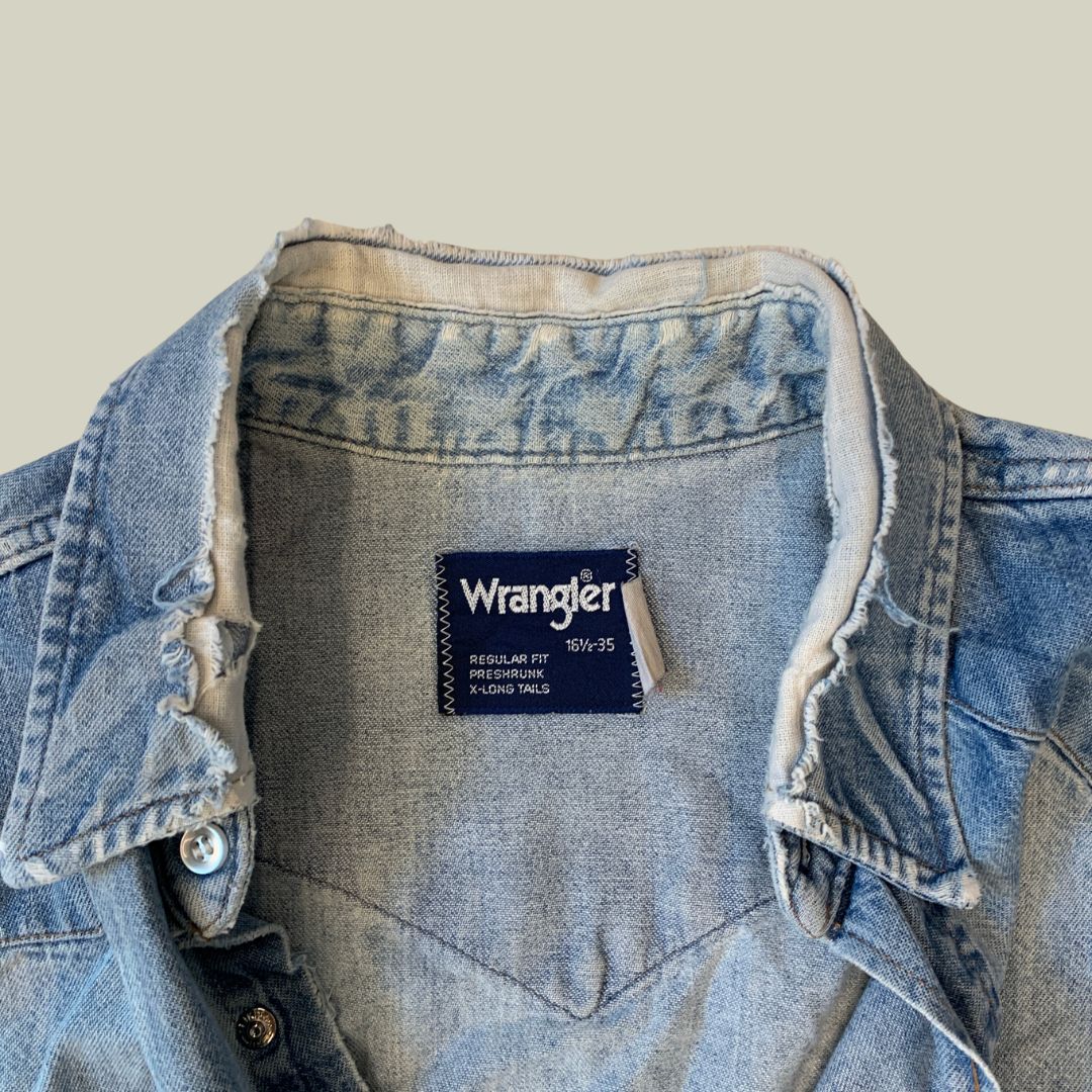 Vintage Wrangler Denim Western Shirt – Distressed & Repaired – Regular Fit Preshrunk – Early 1990s – USA Workwear